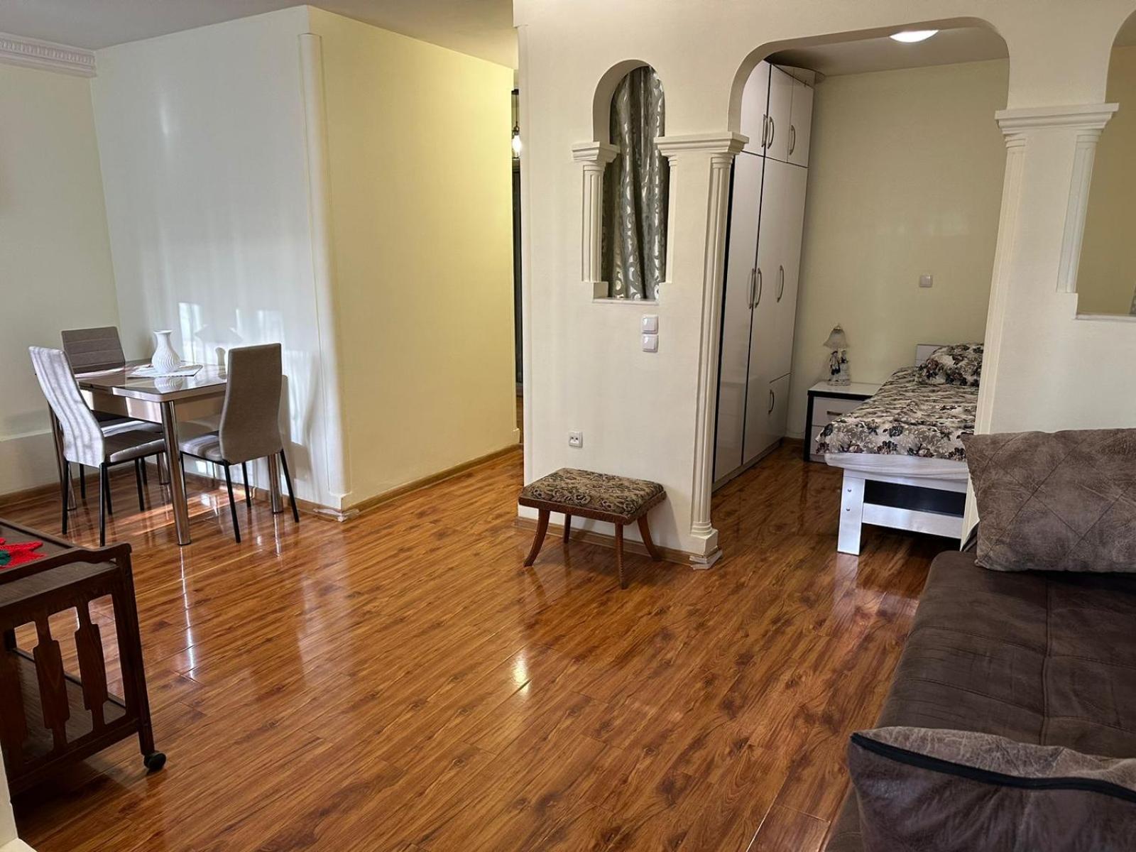 Apartament House At Ortachala Tbilisi Zewnętrze zdjęcie